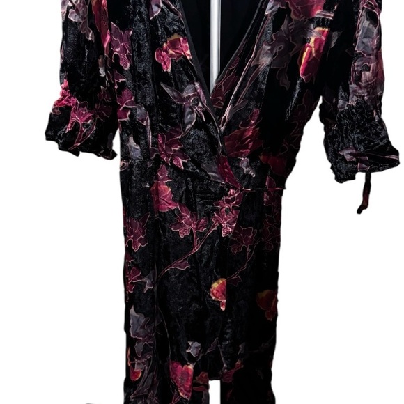 Hutch Elegant Black and Pink Floral
Maxi Floral Wrap Dress - Picture 11 of 12